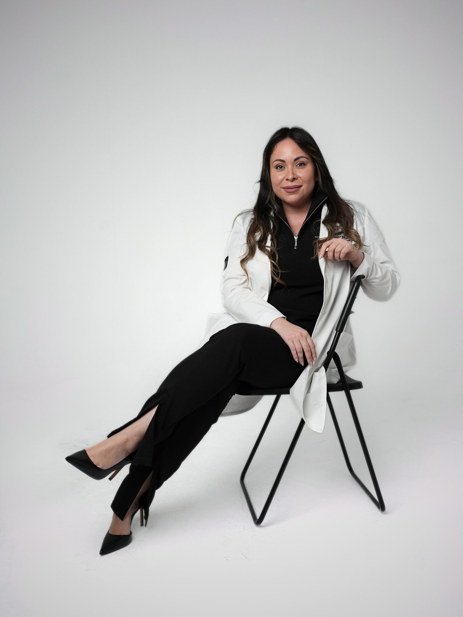Dra. Adriana Valeska Mújica Rojas — Wellness Clinic León